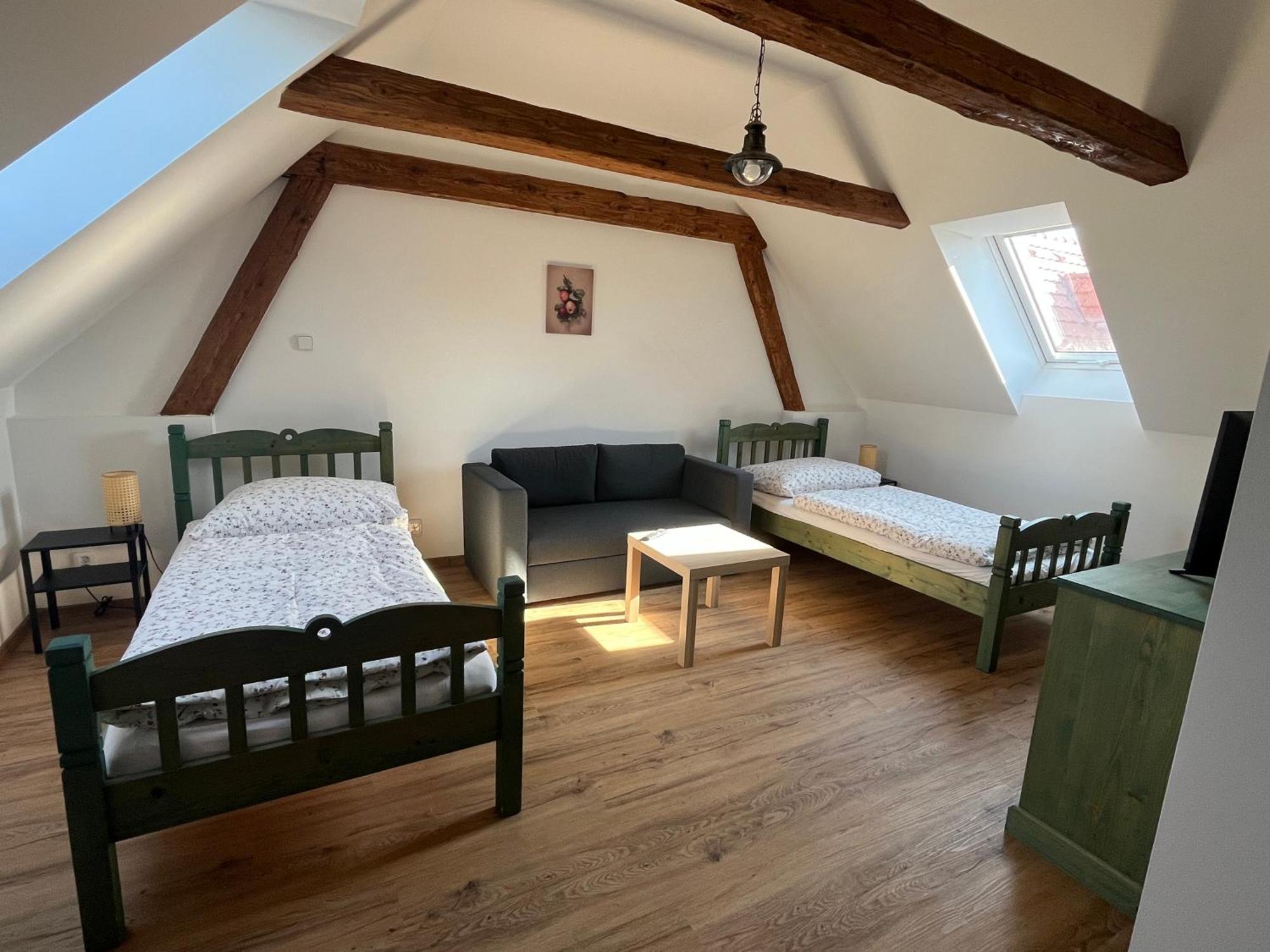 Apartmany Statek Bezdedice Hostomice Экстерьер фото
